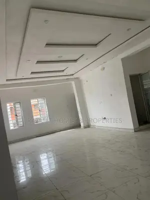 2bdrm Block of Flats in Yaba for rent