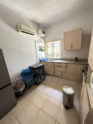 3bdrm Apartment in Lekki Right for rent