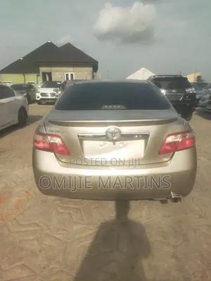 Toyota Camry 2008 Gold