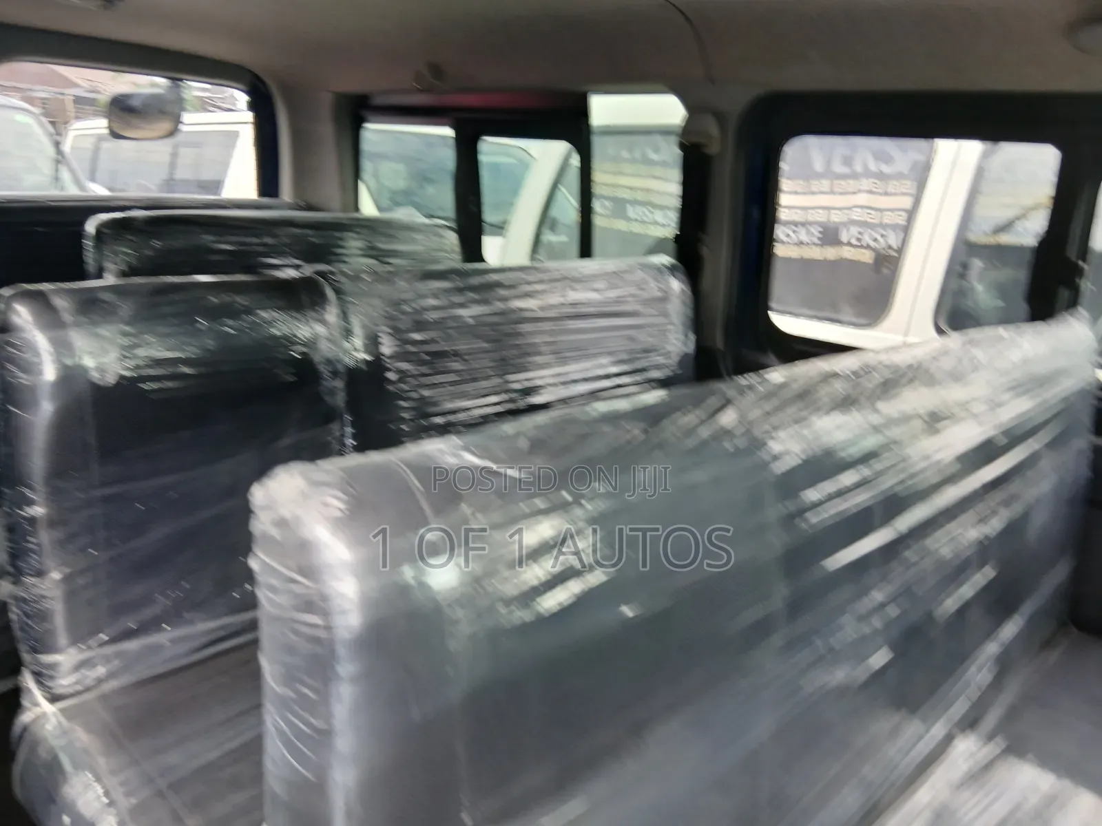 Toyota HiAce 2016 Blue