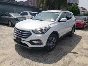 Hyundai Santa Fe 2017 White