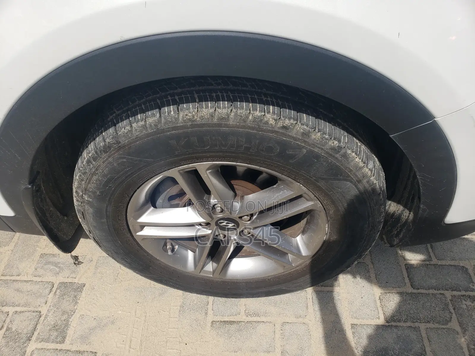 Hyundai Santa Fe 2017 White