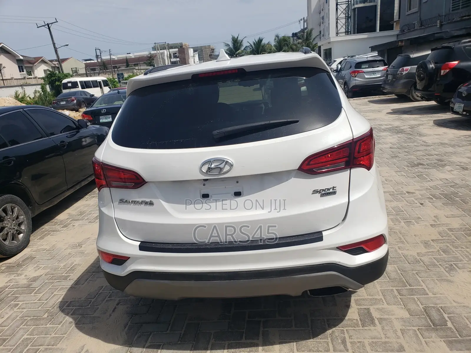 Hyundai Santa Fe 2017 White