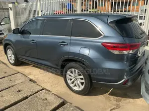 Toyota Highlander 2016 Blue