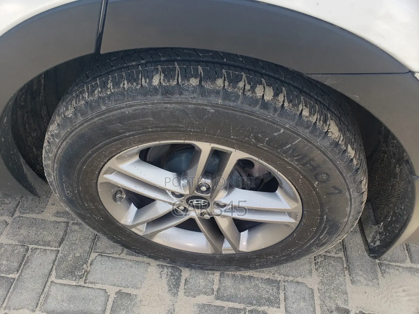 Hyundai Santa Fe 2017 White
