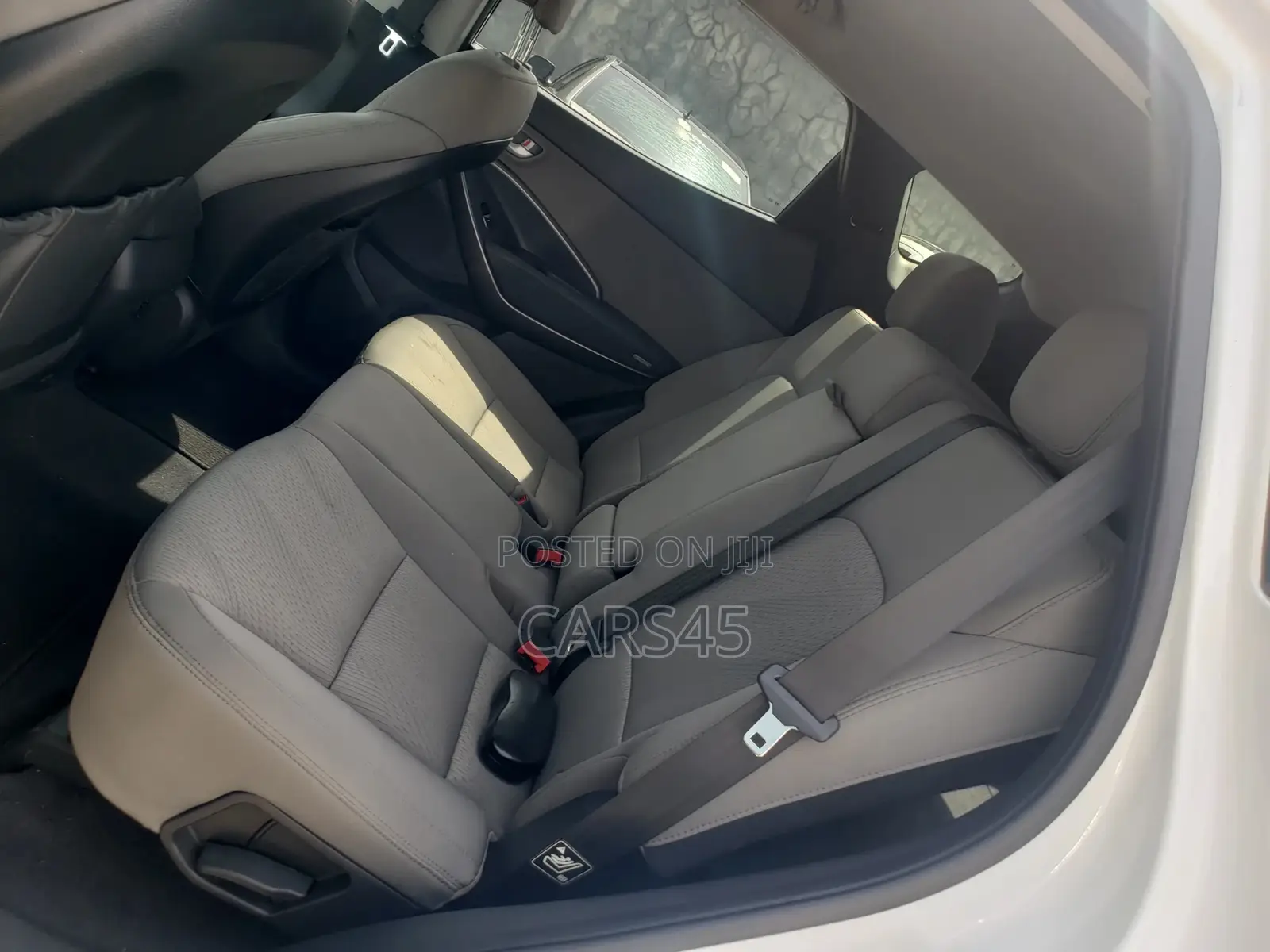 Hyundai Santa Fe 2017 White