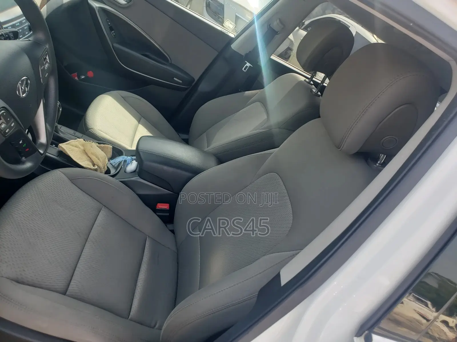 Hyundai Santa Fe 2017 White
