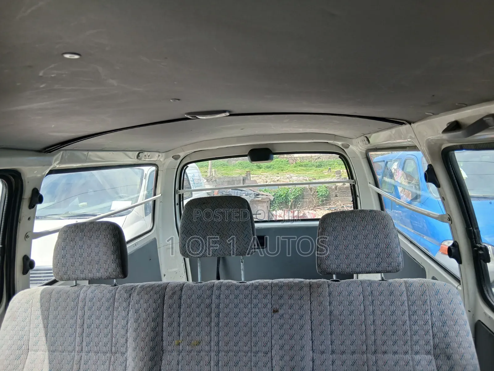 Toyota HiAce 2004 Orange