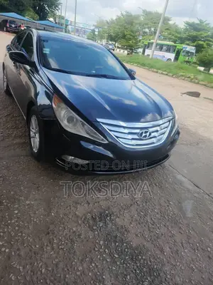 Hyundai Sonata Limited Sedan FWD (2.4L 4cyl 6A) 2012 Black