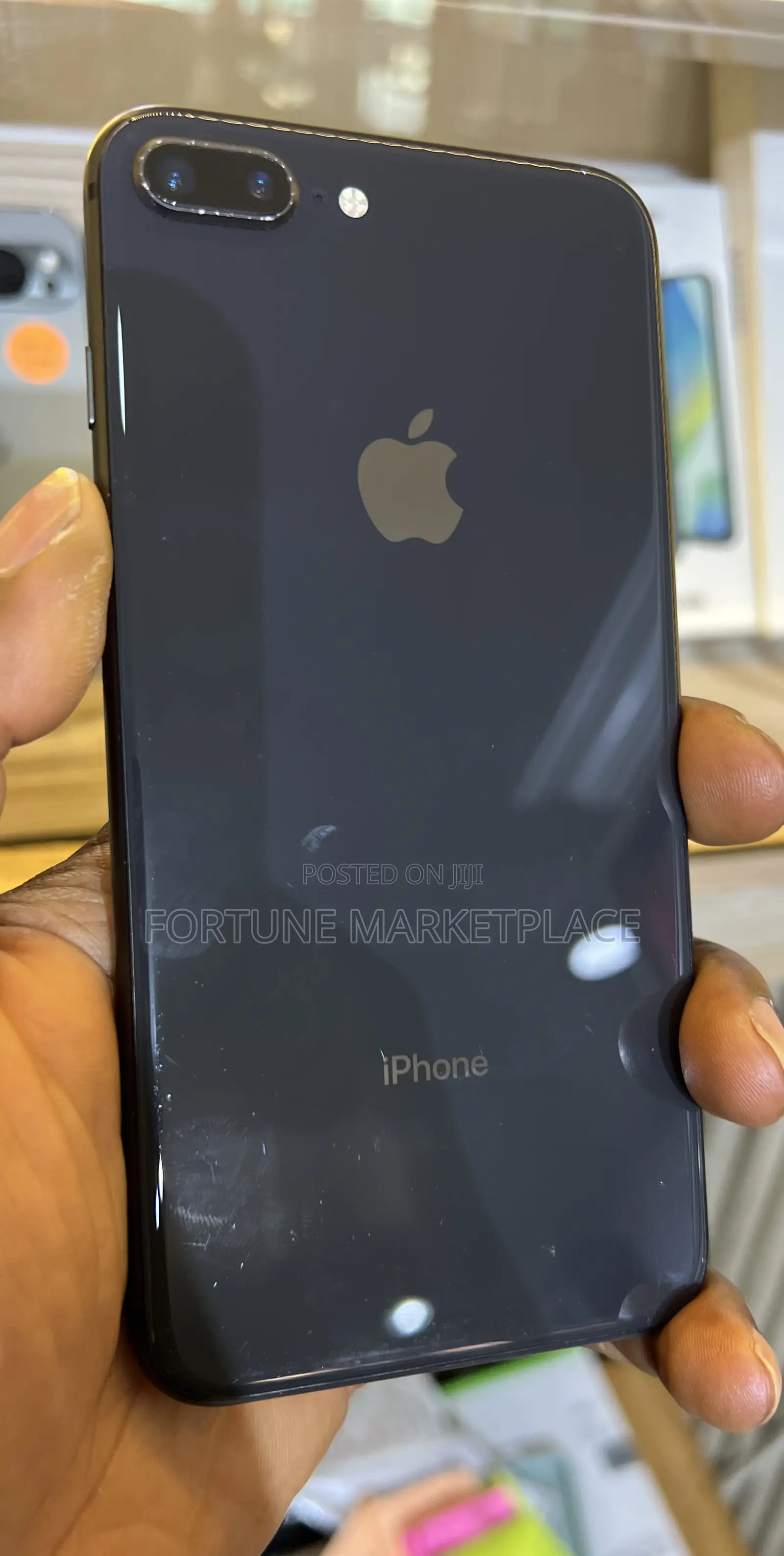 Apple iPhone 8 Plus 64 GB Black