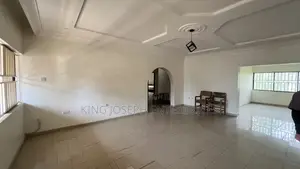 3bdrm Apartment in Wuse 2 for rent