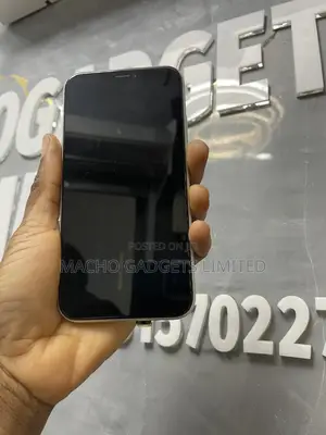 Apple iPhone XR 64 GB White