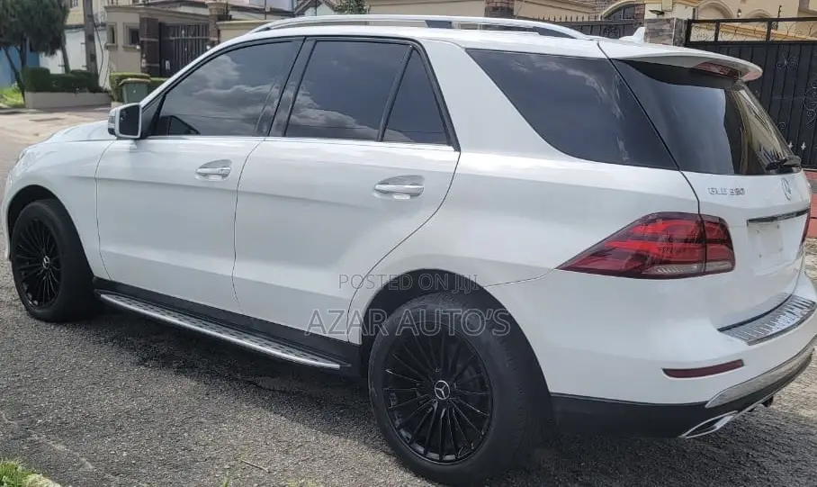 Mercedes-Benz E350 2015