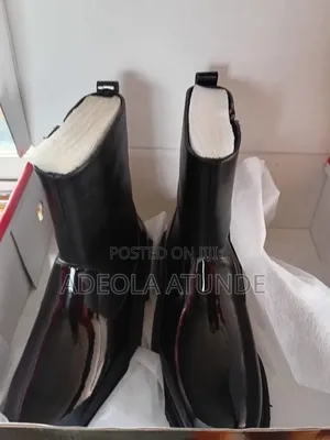 Officer Wetlook Shoe