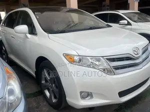 Toyota Venza V6 AWD 2011 White