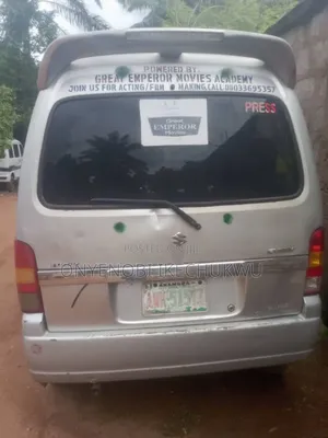 Suzuki APV Pan Vanel 2000 White