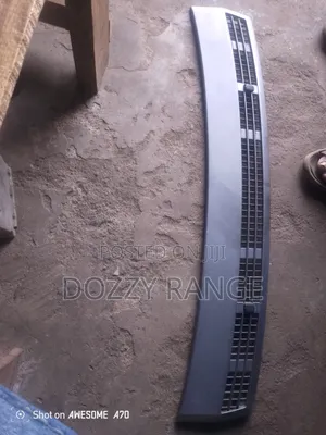 Range Rover Vogue Bonet Grill