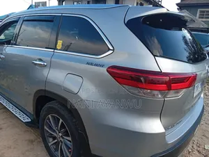 Toyota Highlander 2020 Gray
