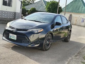 Toyota Corolla 2017 Black