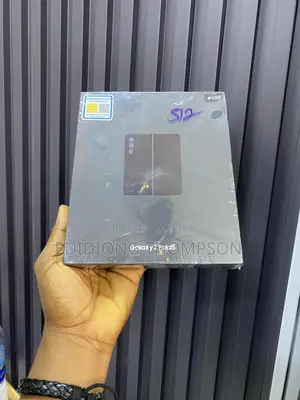 New Samsung Galaxy Fold 5G 512 GB Black