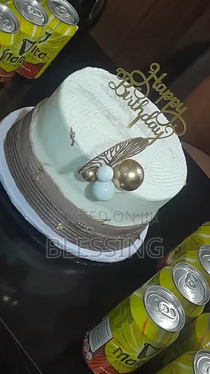 6 Inches Cake