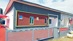 3bdrm Bungalow in Peak Prime Estate for sale
