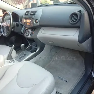 Toyota RAV4 2.5 4x4 2012 Black