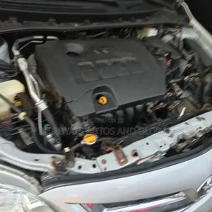Toyota Corolla L 4-Speed Automatic 2013 Silver