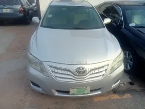 Toyota Camry 2011 Silver