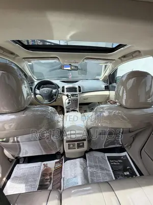Toyota Venza V6 AWD 2010 Brown
