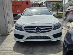 Mercedes-Benz C300 Base 4Matic Sedan AWD (2.0L 4cyl 7A) 2016 White