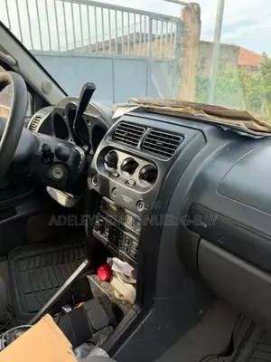 Nissan Frontier 2003 Black