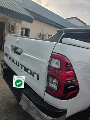Toyota Hilux Revo Double Cab Petrol 2.7 AWD 2020 White