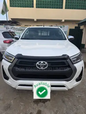Toyota Hilux Revo Double Cab Petrol 2.7 AWD 2020 White