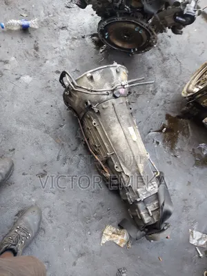 Gear Box 4matic for Glk350/C300 204 /E350 212 Mercedes Benz
