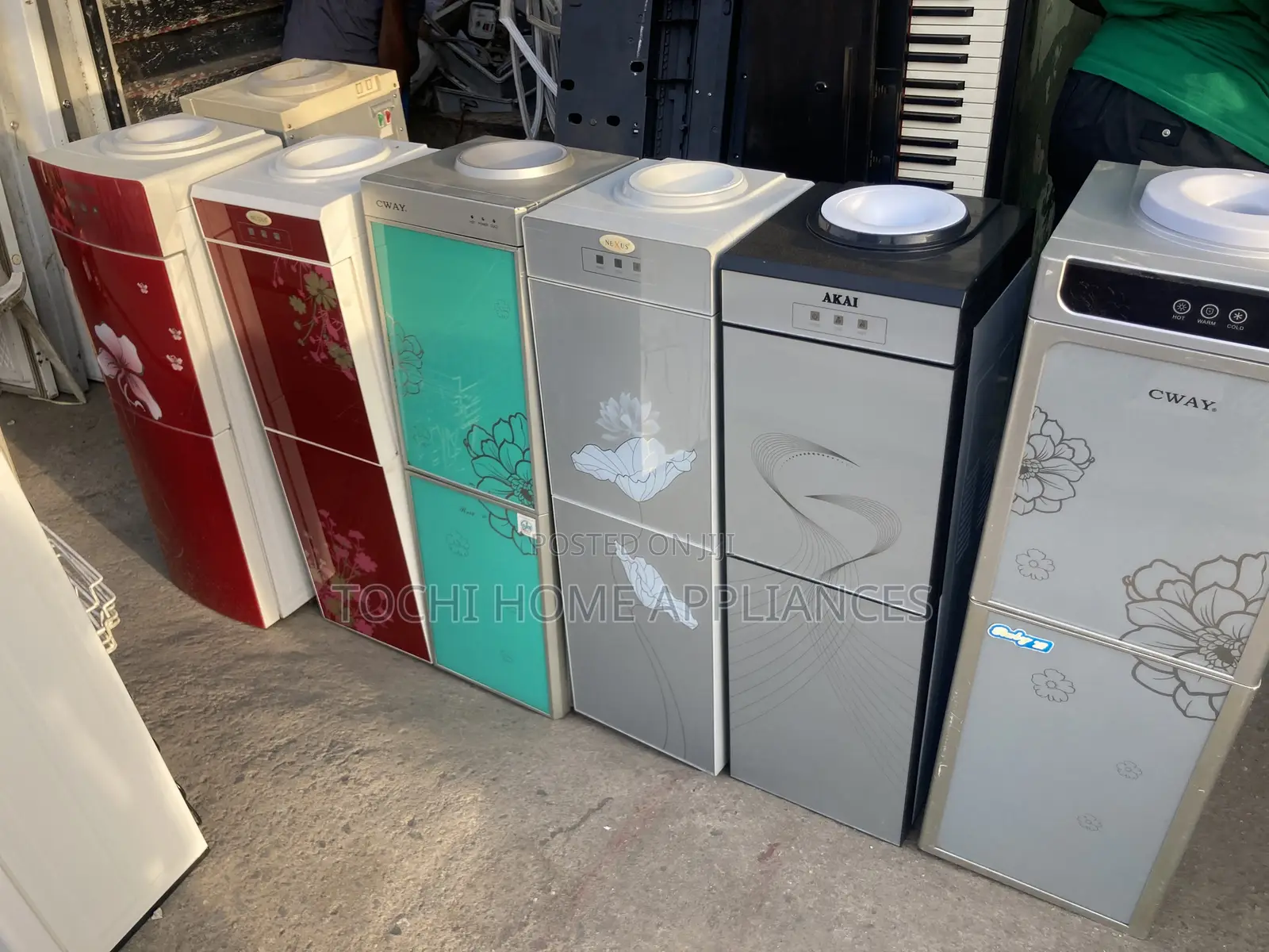 Clean Used Water Dispenser With Fridge Compartment
