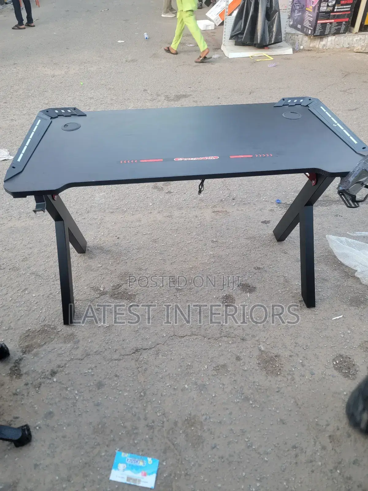 Premium Non-Adjustable Gaming Desk With Led Lights