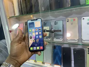 Apple iPhone XS Max 64 GB Silver