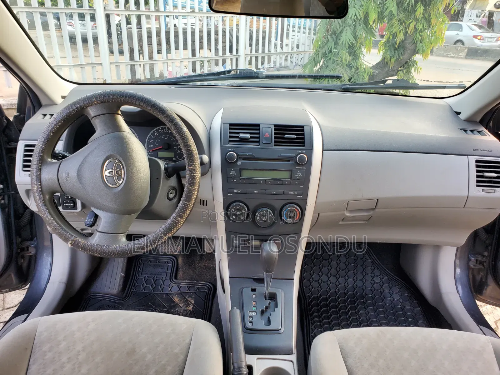 Toyota Corolla 2010 Gray