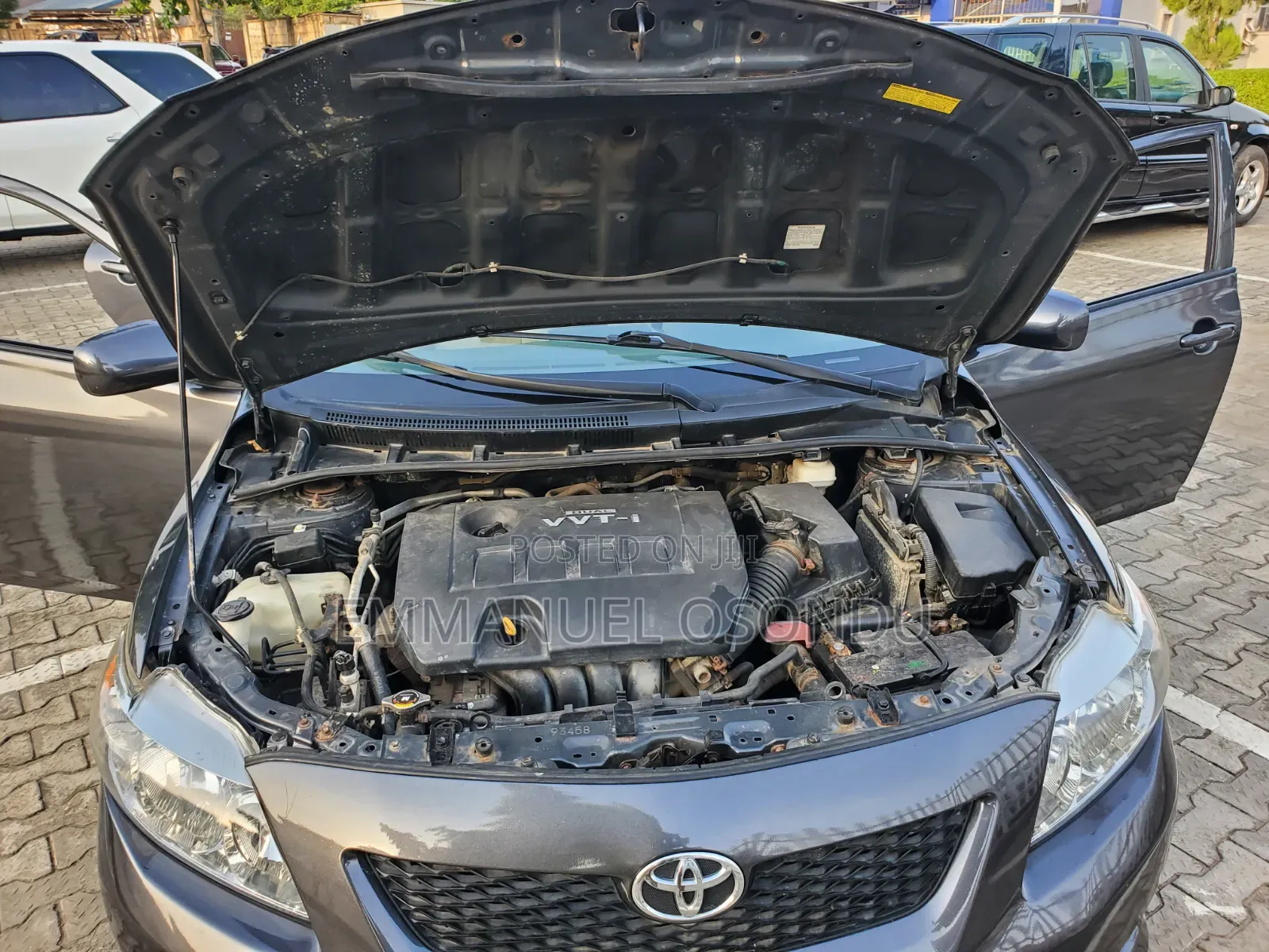 Toyota Corolla 2010 Gray