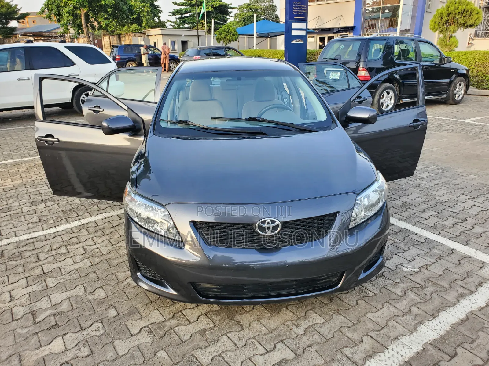 Toyota Corolla 2010 Gray