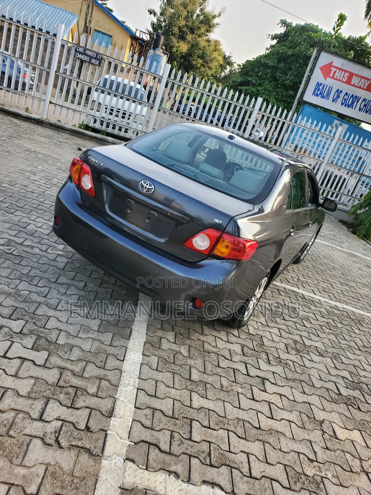 Toyota Corolla 2010 Gray