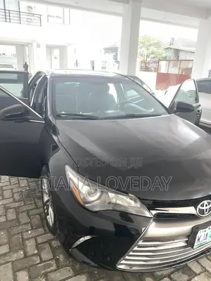 Toyota Camry SE 4dr Sedan (2.5L 4cyl 6A) 2015 Black