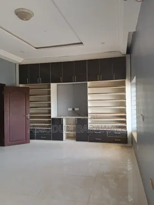 6bdrm Duplex in Jahi By Next Cash for rent
