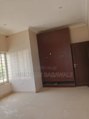6bdrm Duplex in Jahi By Next Cash for rent