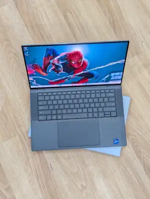 Laptop Dell Precision 5560 32GB Intel Core i9 SSD 1T