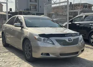 Toyota Camry 2009 Gold