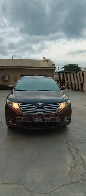 Toyota Venza V6 AWD 2012 Brown