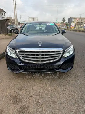 Mercedes-Benz C300 Luxury 4dr AWD 4Matic Sedan (2.0L 4cyl 7A) 2015 Blue