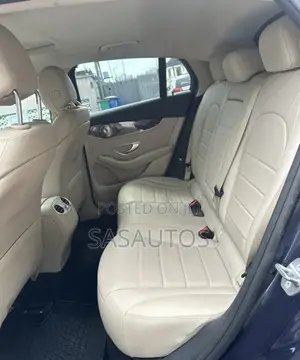 Mercedes-Benz GLC-Class 2017 Blue